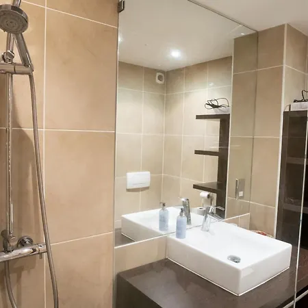 Appartamento Spacieux 8 Pers, Proximité Centre Et Remontées - Fr-1-676-58 *